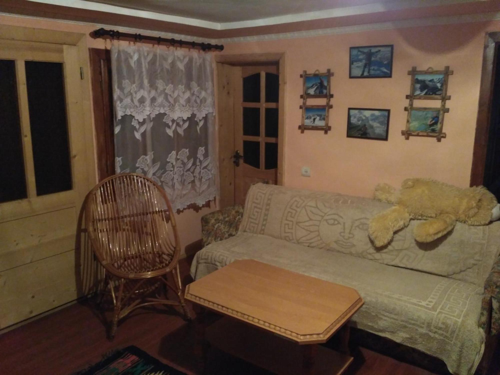 Guest House Mandrivnyi Rooms&Apartments 亚西尼亚 外观 照片